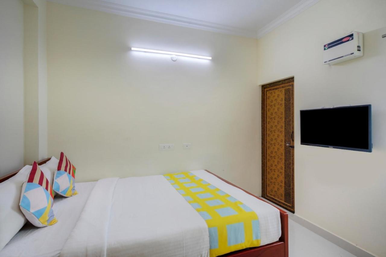 Hotel Yadvik Τσενάι Εξωτερικό φωτογραφία